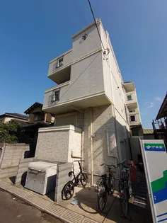 EDIFICE【3階】の外観