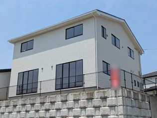 ニッカン1015【2階】の外観