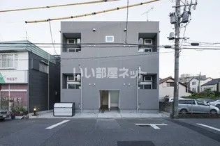 ラ・ロシェル(ラロシェル)【2階】の外観