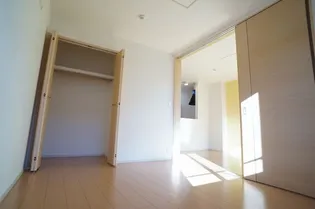 カーサ・サンパティークII【2階】の内装