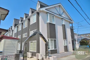 ホワイトキャッスル24番館【1階】の外観