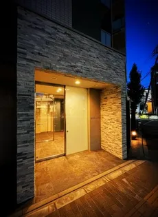 東京都北区王子本町1【マンション】の外観