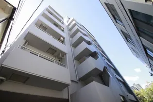 広島県広島市南区比治山本町【マンション】の外観