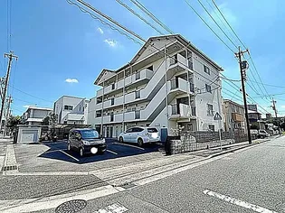 ヴィラ・シャルダン【4階】の外観