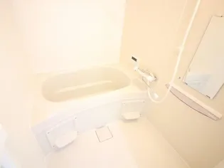 Na Tree. HY A棟【2階】の風呂