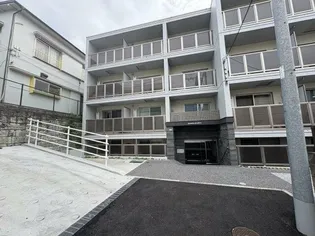 フォセット幡ヶ谷【3階】の外観