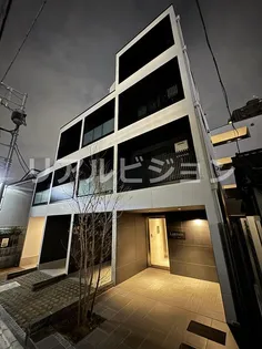 ラクラス三軒茶屋【3階】の外観