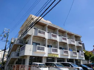 琉大北口前アパート【2階】の外観