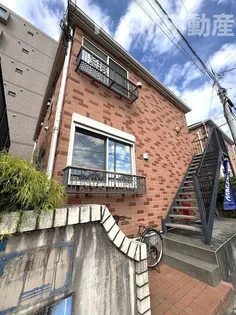 カーザ・レフィナーダIII【2階】の外観