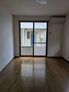 アタックスハイツ下栗A【1階】の居間