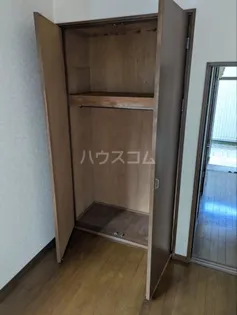 アタックスハイツ下栗A【1階】の内装