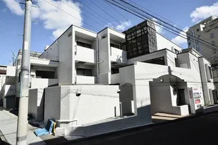 ラ・レジダンス・ド・エスパリエ【3階】の外観