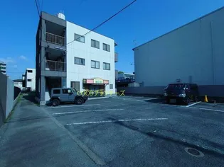 イーストハウス【3階】の外観