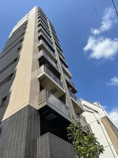 東京都台東区東上野6【マンション】の外観