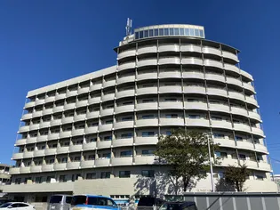 サンシープラザの外観