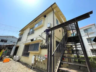 東京都狛江市中和泉1【アパート】の外観