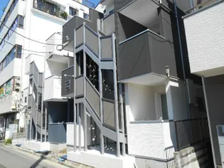 神奈川県横浜市金沢区泥亀1【アパート】の外観