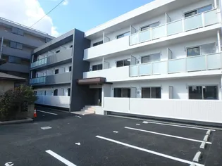 シャトーウイング連坊【1階】の外観