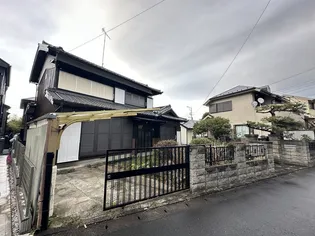 神奈川県横浜市栄区長沼町【一戸建】の外観