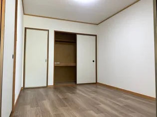 エルゼンNOMURA【1階】の居間