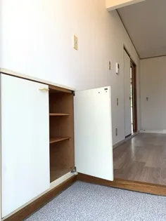 エルゼンNOMURA【1階】の内装