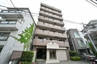 東京都新宿区若葉3【マンション】の外観
