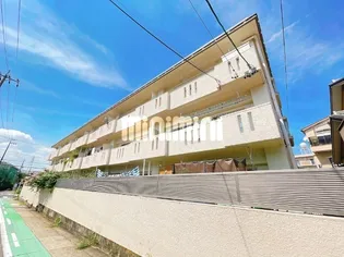 ベルシャトーまき【3階】の外観