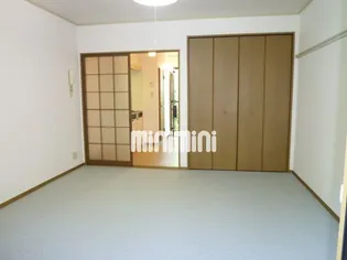 ライブコート【1階】の玄関