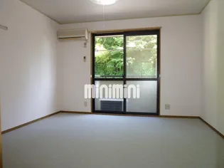 ライブコート【1階】の居間