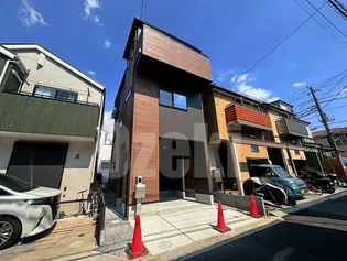 埼玉県越谷市大沢4【一戸建】の外観