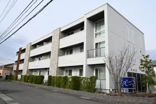 ガーデンワーズ【1階】の外観