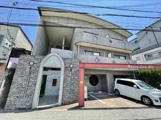 ハウスリーク381【2階】の外観