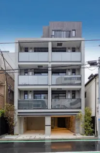 東京都新宿区四谷4【マンション】の外観