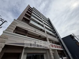 Luxe新大阪6【1階】の外観