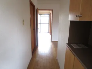 つるみサンクビル【2階】の玄関