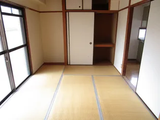 つるみサンクビル【2階】の内装