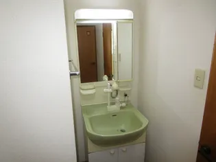 つるみサンクビル【2階】の内装