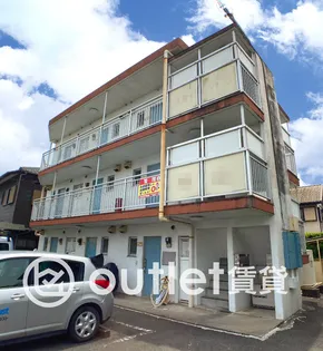 スカイハイツ仲山【1階】の外観