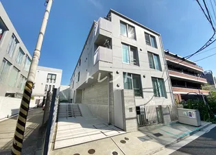 パセオ神宮前の外観