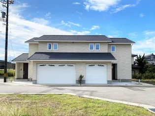 リースorレント/スターティングホーム上小泉A棟の外観