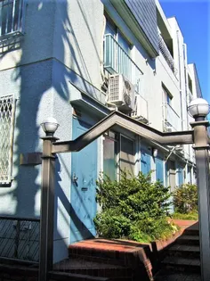 東京都中野区東中野1【マンション】の外観