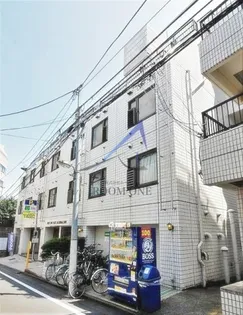 ウエストインパート18【2階】の外観