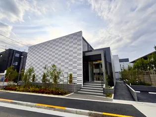 アジールコート都立大学の外観