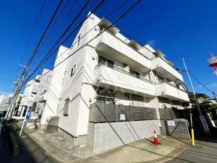 エスト IJ IZUMIの画像
