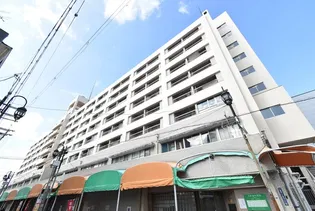 UR高石駅前の外観