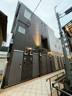 マキ代々木【1階】の外観