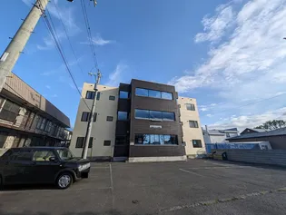 バーニーズブルー【1階】の外観