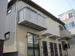 プレジオ【2階】の外観