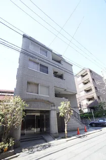 エスター南麻布【3階】の外観