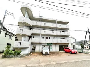 グリーンピア塚野目【4階】の外観